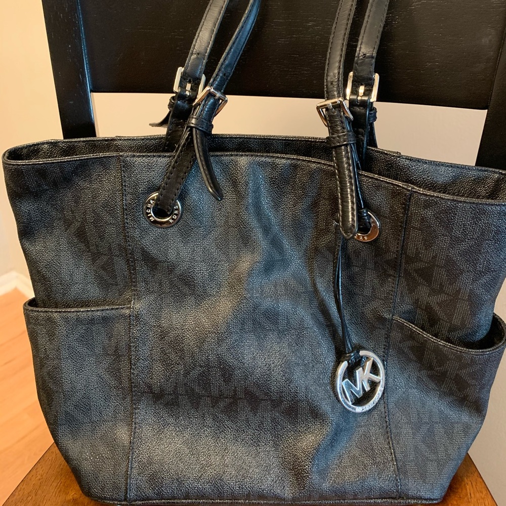 Michael Kors signature tote